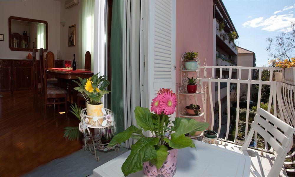 Cro Jet Set Apartments Split Eksteriør billede