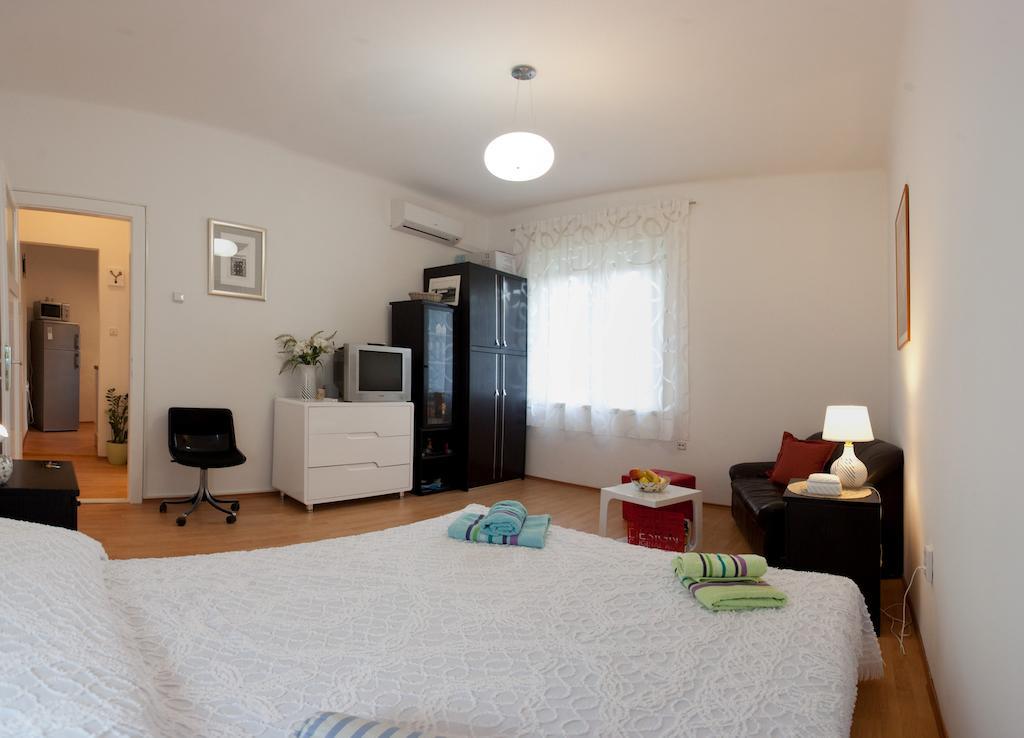 Cro Jet Set Apartments Split Værelse billede