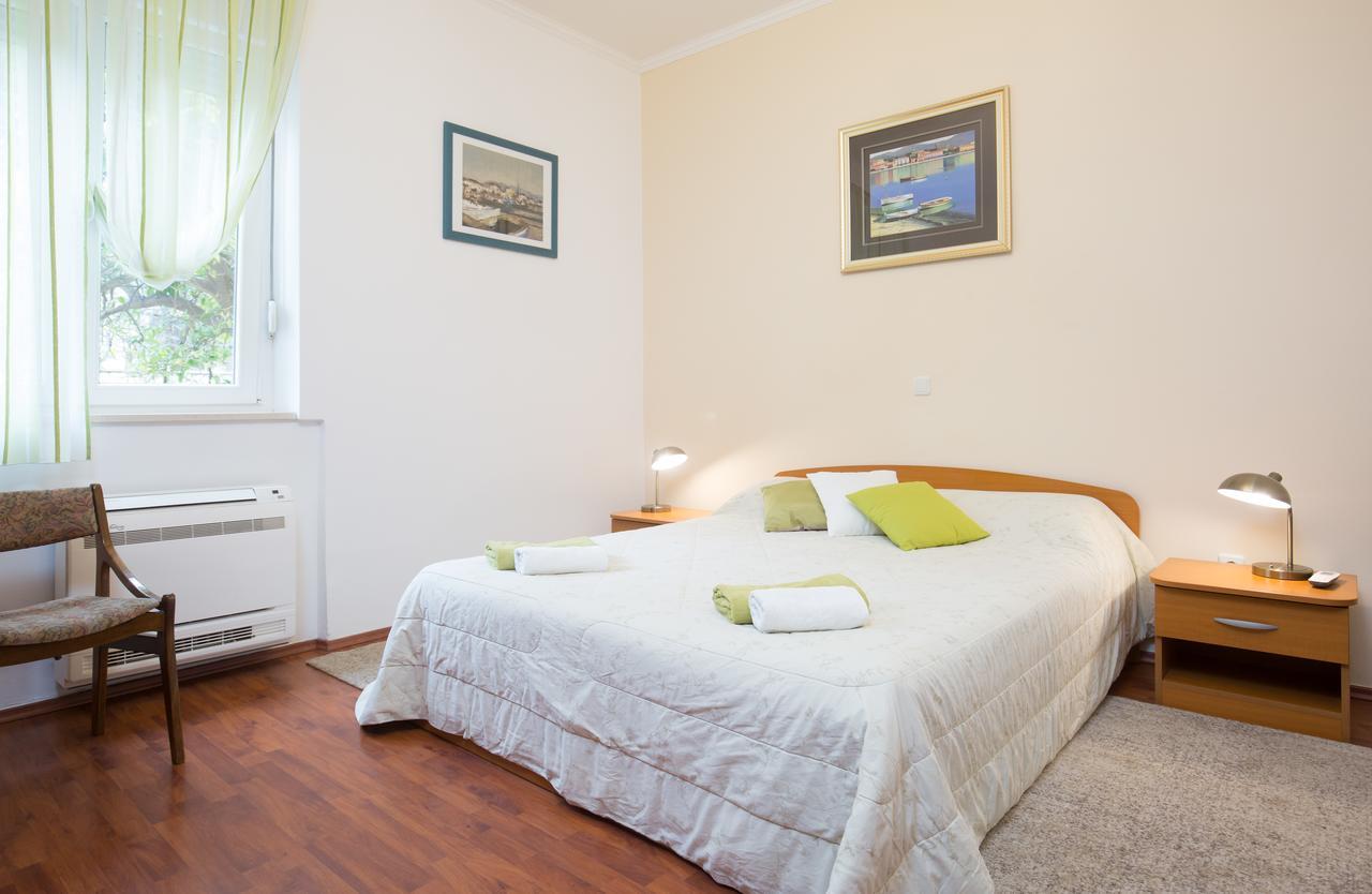 Cro Jet Set Apartments Split Eksteriør billede
