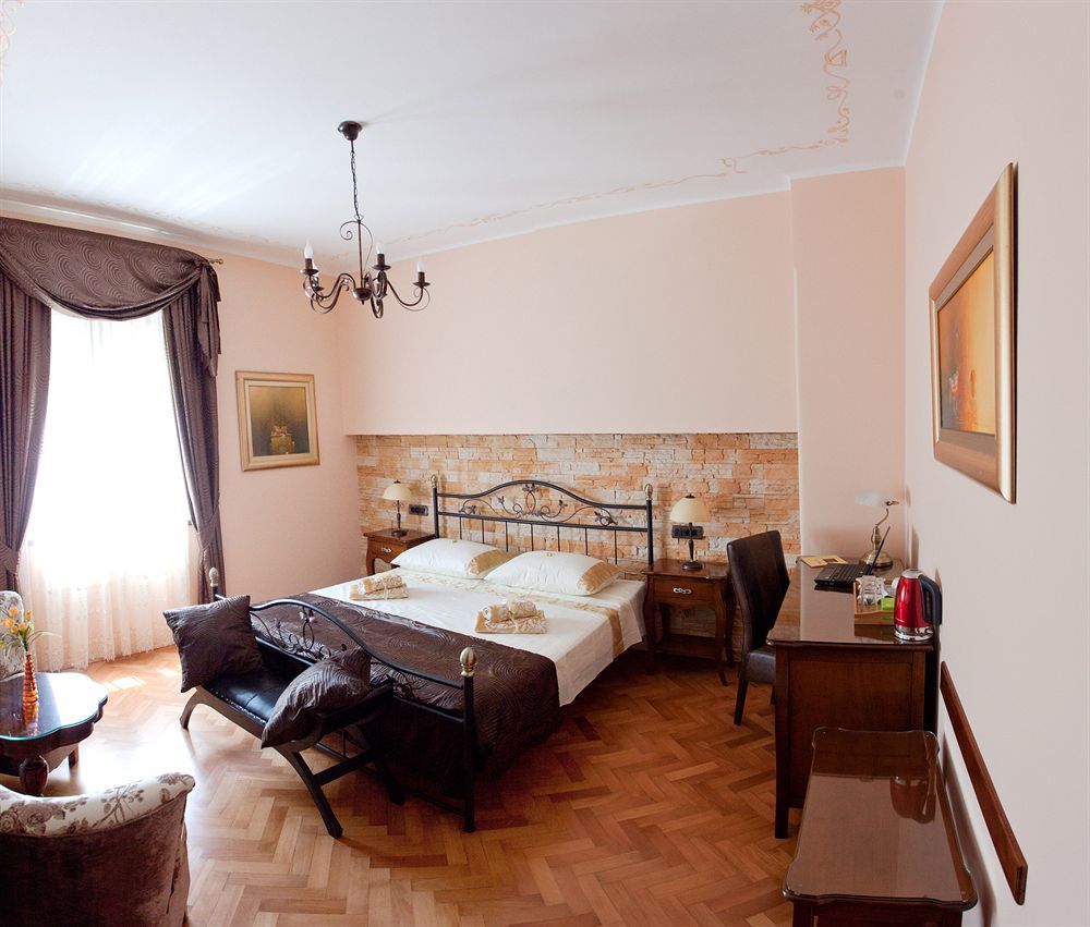 Cro Jet Set Apartments Split Eksteriør billede