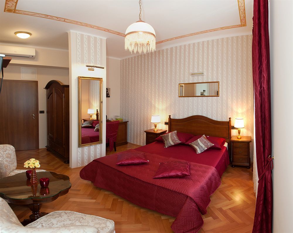 Cro Jet Set Apartments Split Eksteriør billede